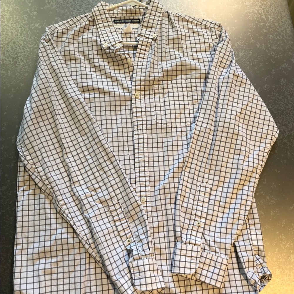 Men’s Old Navy Button Down Dress shirt